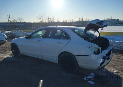 2015 Mercedes-Benz C-Class C 300 из США, поврежденный, VIN 55SWF4KBXFU086747